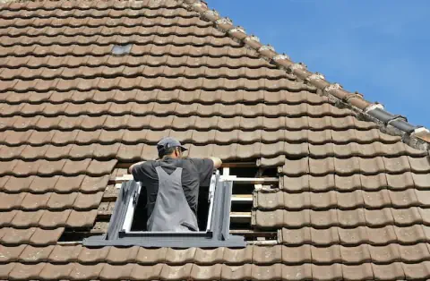 Pose de velux à Thairé